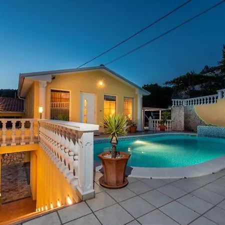 In Ripenda Kras With Pool And Sauna Βίλα Labin (Istria)