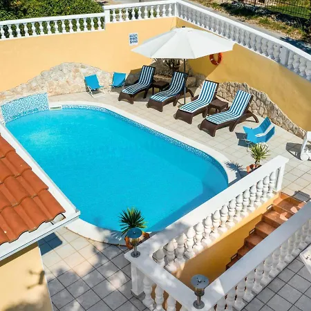 Βίλα In Ripenda Kras With Pool And Sauna *