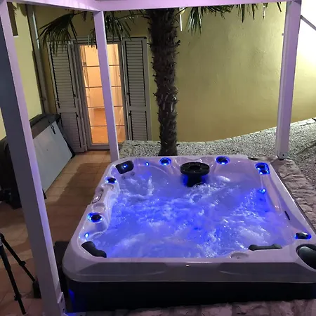 In Ripenda Kras With Pool And Sauna